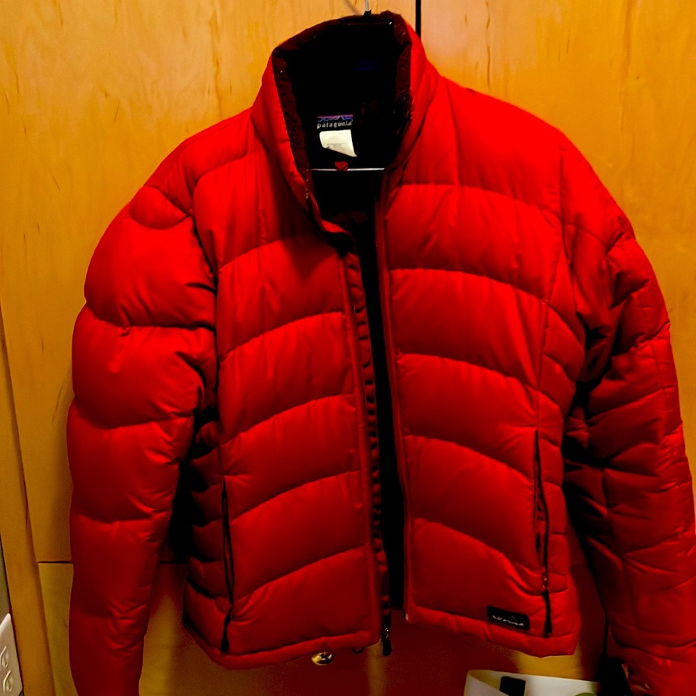 Patagonia Puffer Jacket. Size Large. Red
